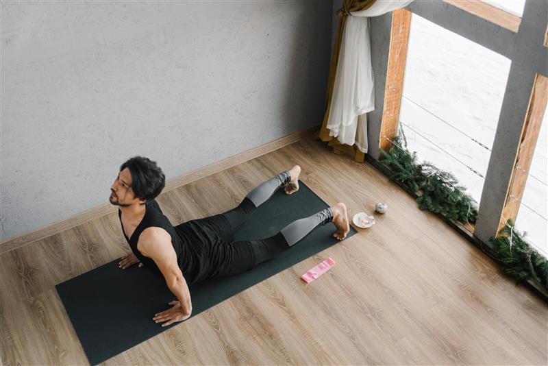 Read more about the article How to Set Up a Peaceful and Practical Yoga Setup at Home?  